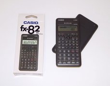 Kalkulaka CASIO FX-82MS 2E